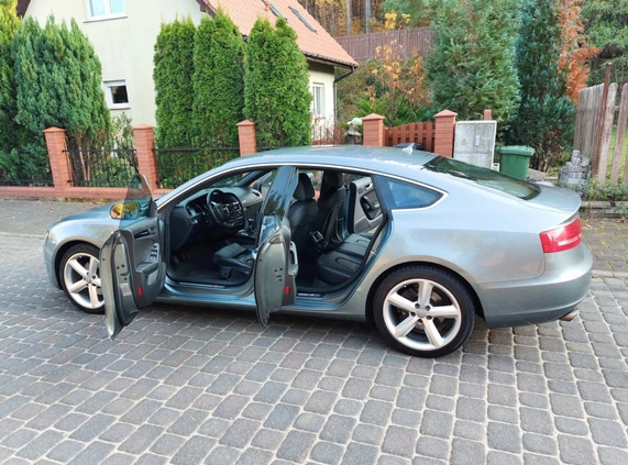 Audi A5 cena 44800 przebieg: 284000, rok produkcji 2011 z Góra małe 172